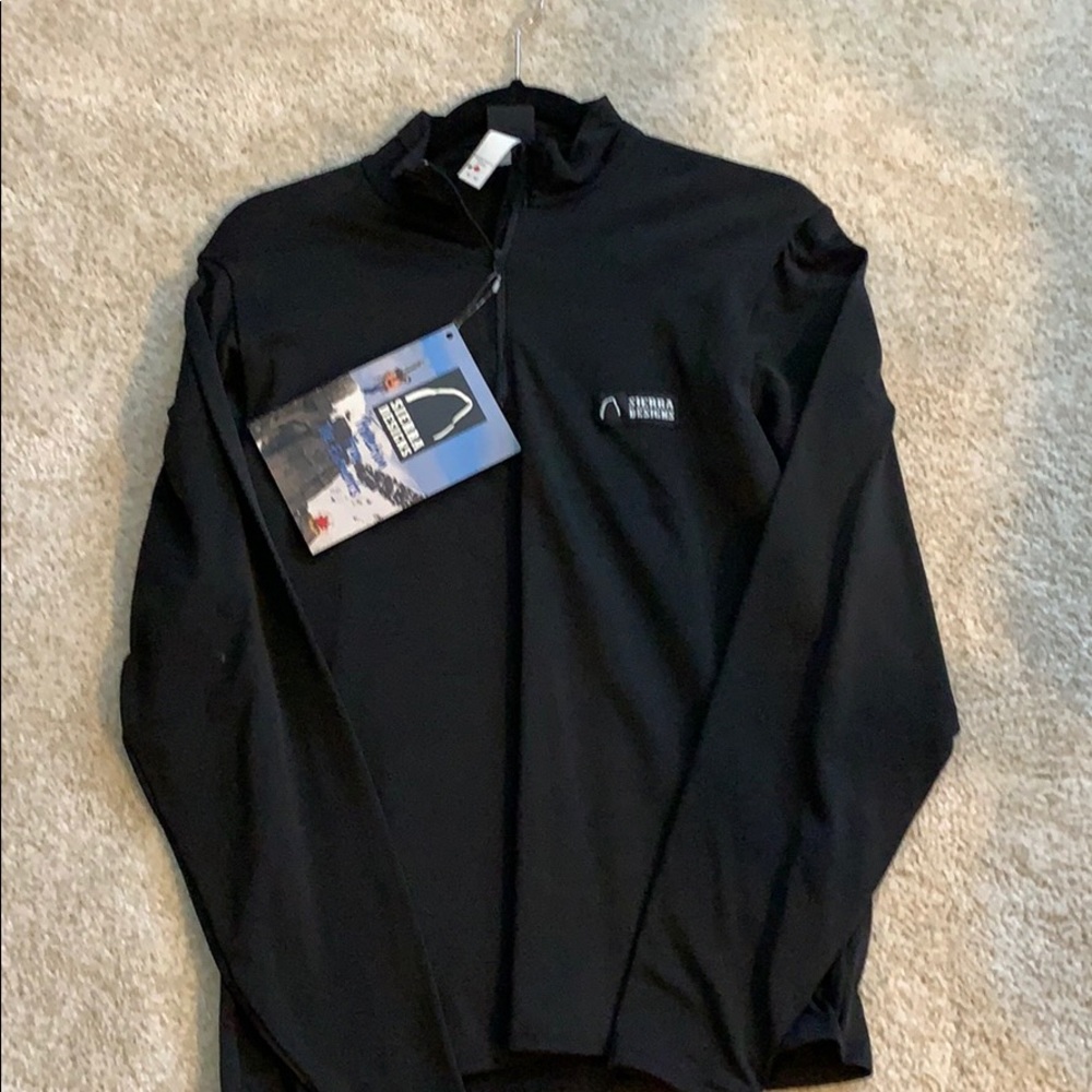 Sierra Designs Borealis Long Sleeve Black  top.  M